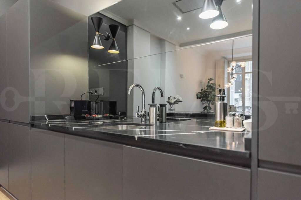 מאלגה Contemporary Loft In The Historic City Center By Rems מראה חיצוני תמונה