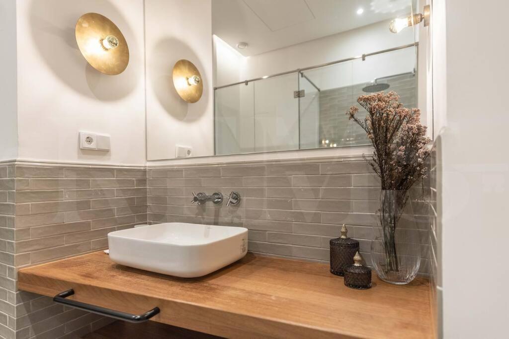 מאלגה Contemporary Loft In The Historic City Center By Rems מראה חיצוני תמונה