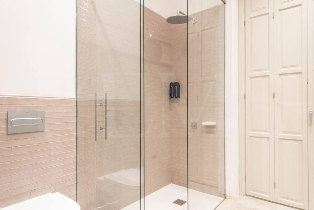 מאלגה Contemporary Loft In The Historic City Center By Rems מראה חיצוני תמונה