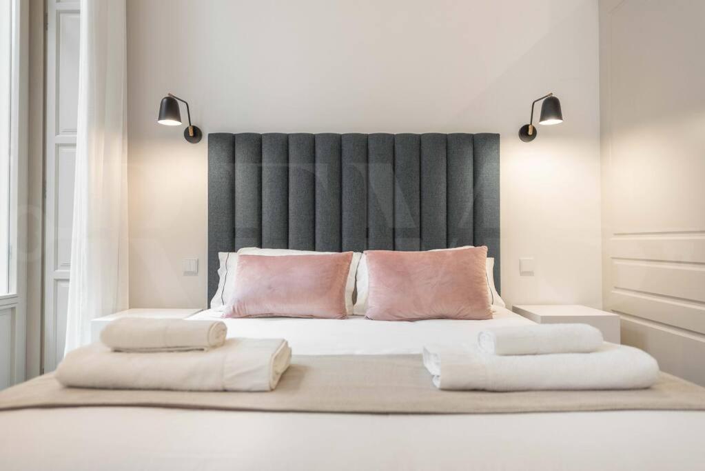 מאלגה Contemporary Loft In The Historic City Center By Rems מראה חיצוני תמונה