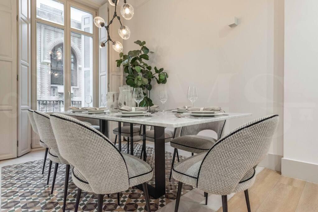 מאלגה Contemporary Loft In The Historic City Center By Rems מראה חיצוני תמונה