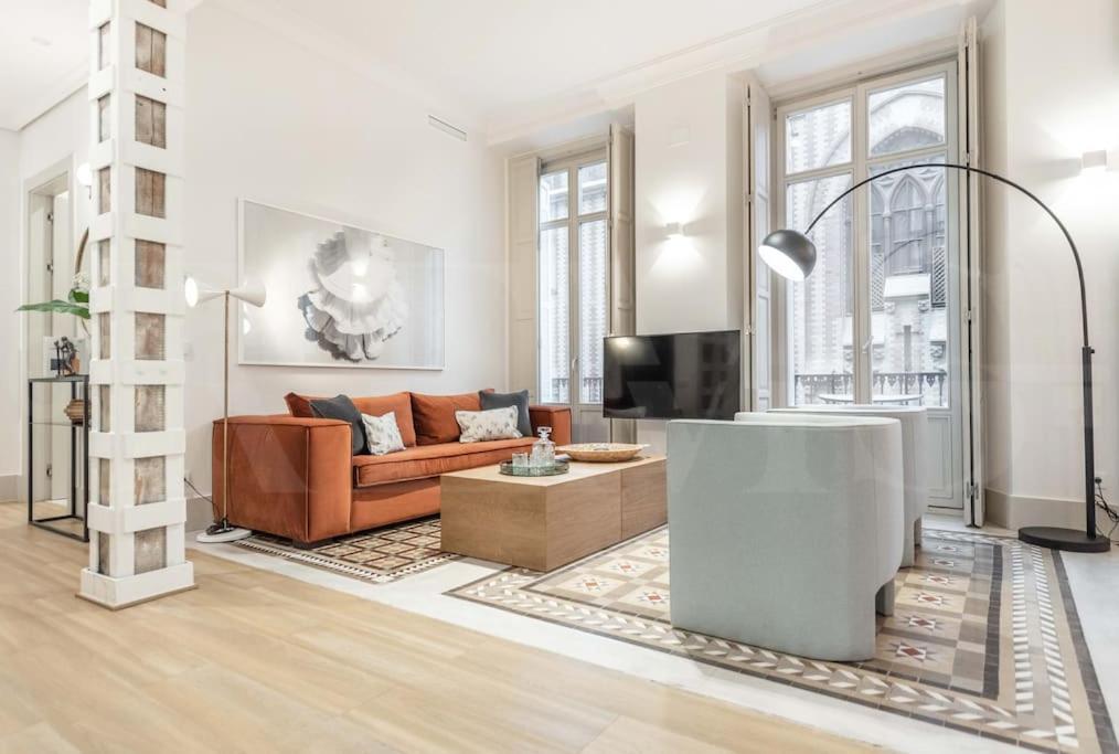 מאלגה Contemporary Loft In The Historic City Center By Rems מראה חיצוני תמונה