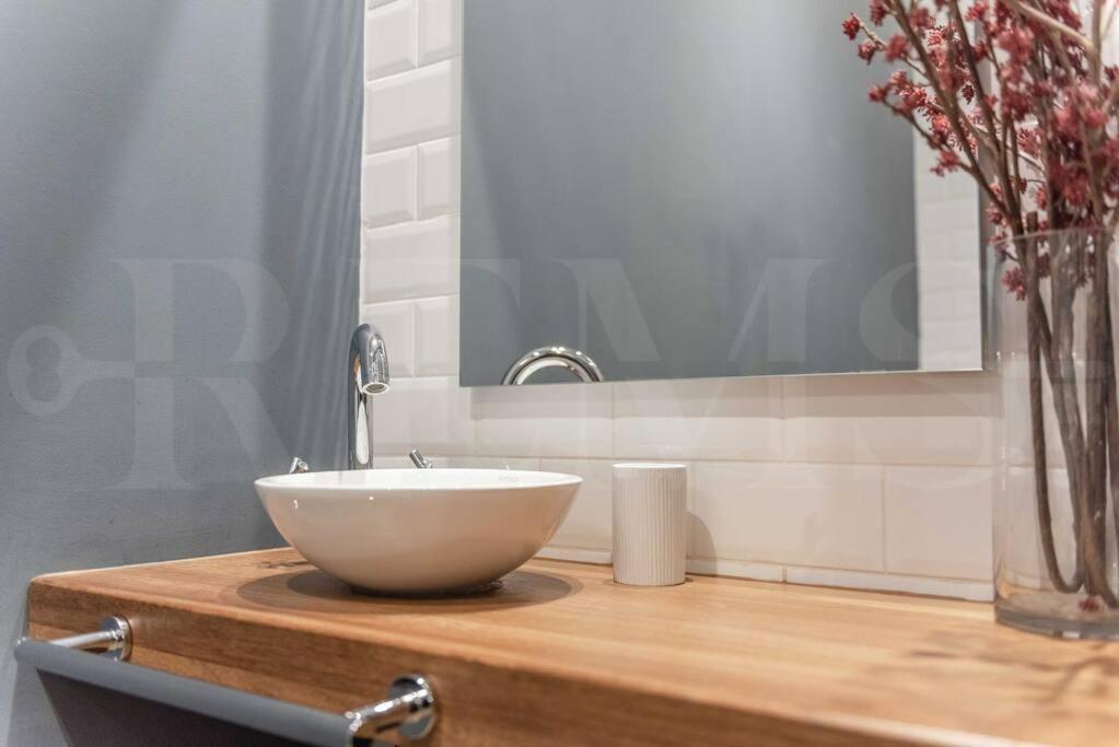 מאלגה Contemporary Loft In The Historic City Center By Rems מראה חיצוני תמונה