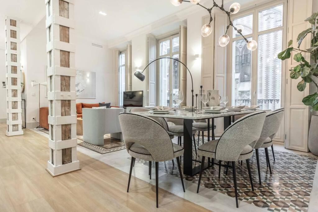 מאלגה Contemporary Loft In The Historic City Center By Rems מראה חיצוני תמונה