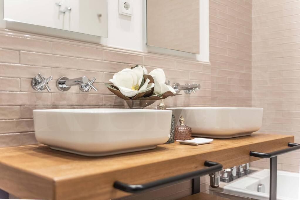 מאלגה Contemporary Loft In The Historic City Center By Rems מראה חיצוני תמונה