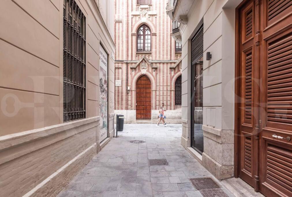 מאלגה Contemporary Loft In The Historic City Center By Rems מראה חיצוני תמונה